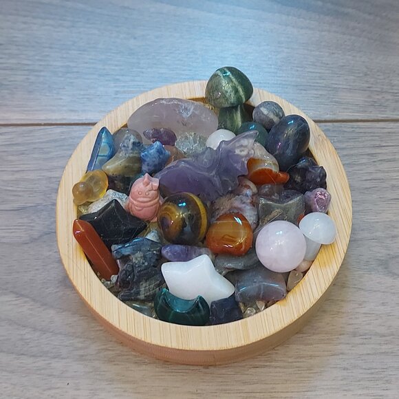 Wood Moon/Sun Crystal Holder w/Chips - Picture 4 of 10